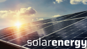 Solaranlage auf Feld